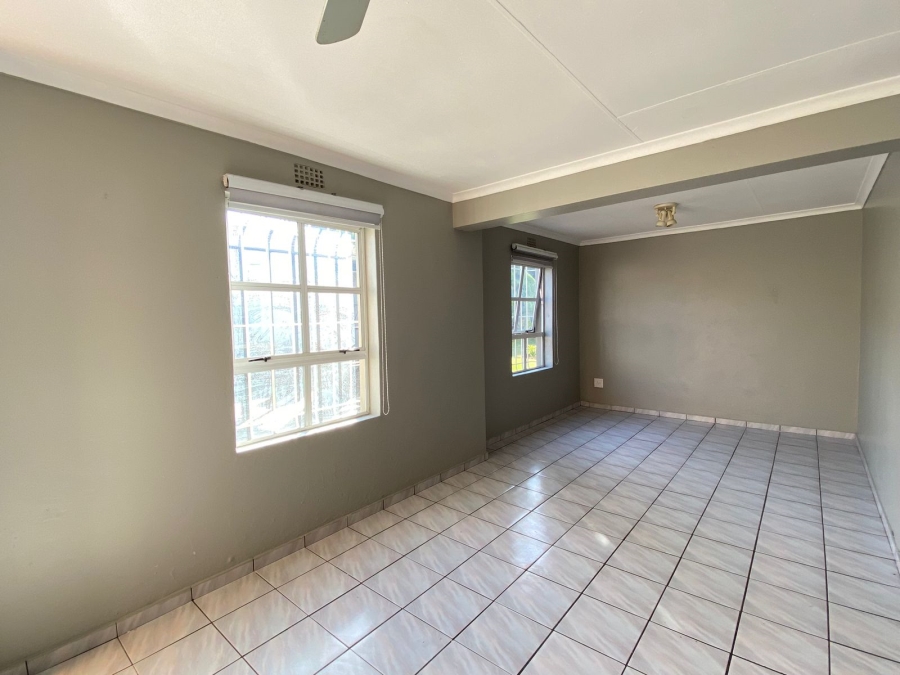 To Let 3 Bedroom Property for Rent in Primrose Gauteng