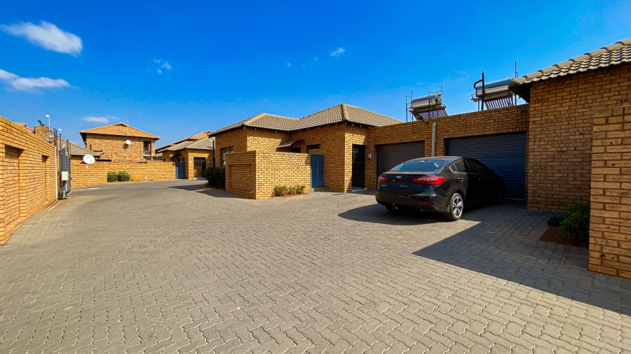 2 Bedroom Property for Sale in Union Gauteng