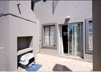 To Let 2 Bedroom Property for Rent in Noordwyk Gauteng