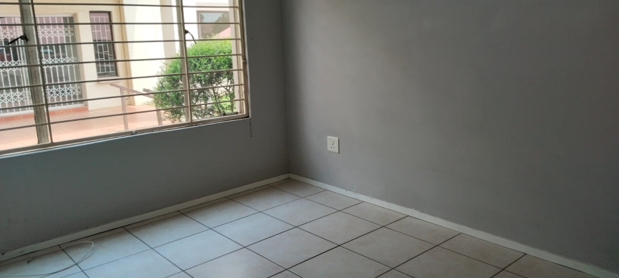 2 Bedroom Property for Sale in Wilgeheuwel Gauteng