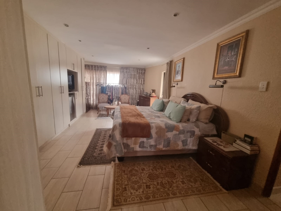 4 Bedroom Property for Sale in Heuningklip Gauteng