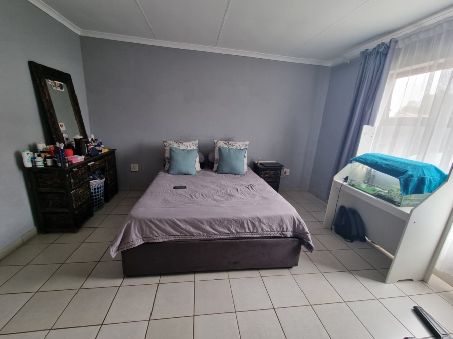 4 Bedroom Property for Sale in Munsieville South Gauteng