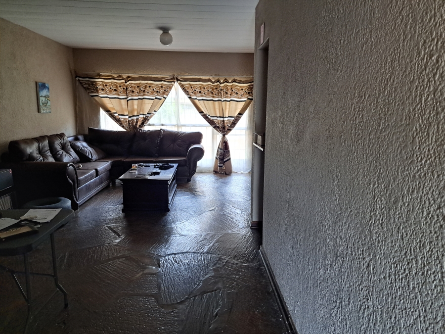 2 Bedroom Property for Sale in Windsor West Gauteng