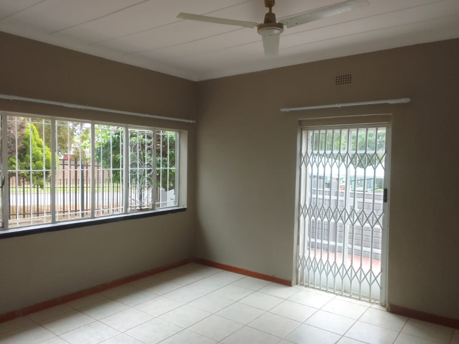 To Let 4 Bedroom Property for Rent in Edendale Gauteng