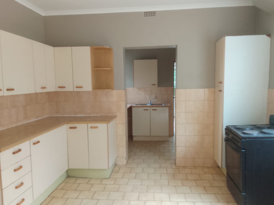 To Let 4 Bedroom Property for Rent in Edendale Gauteng