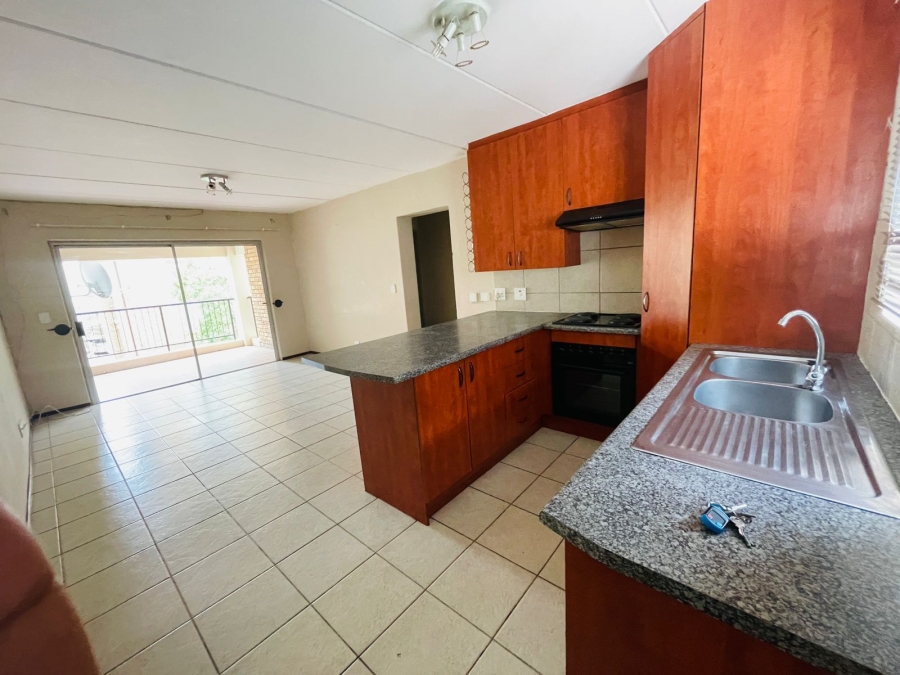 To Let 2 Bedroom Property for Rent in North Riding Gauteng