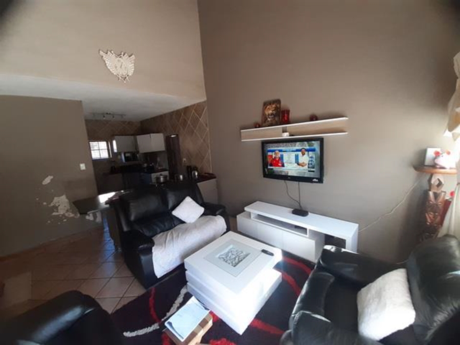 3 Bedroom Property for Sale in Equestria Gauteng