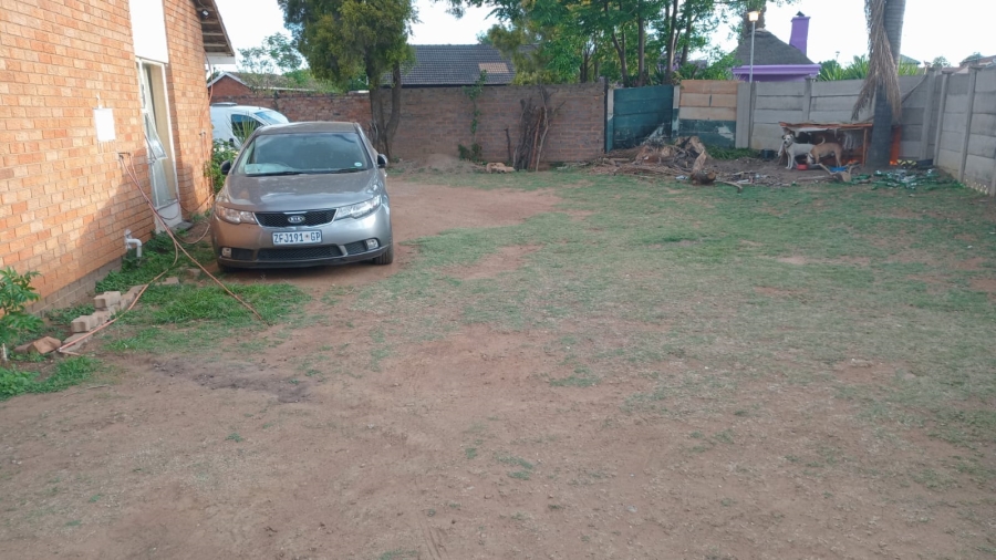 3 Bedroom Property for Sale in Lindo Park Gauteng