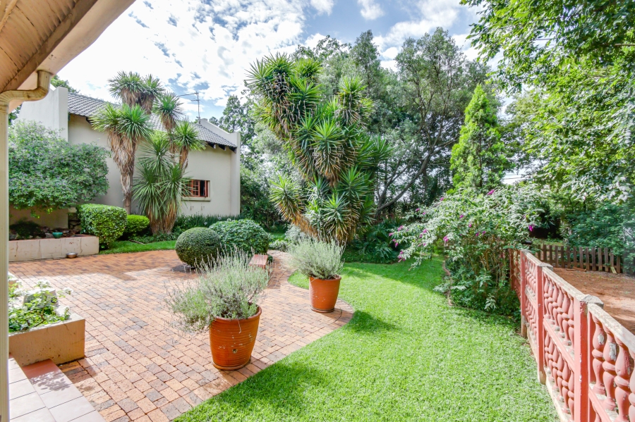 2 Bedroom Property for Sale in Paulshof Gauteng