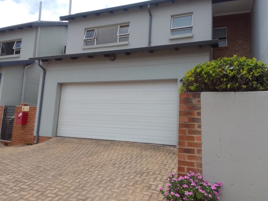 3 Bedroom Property for Sale in Honeydew Manor Gauteng