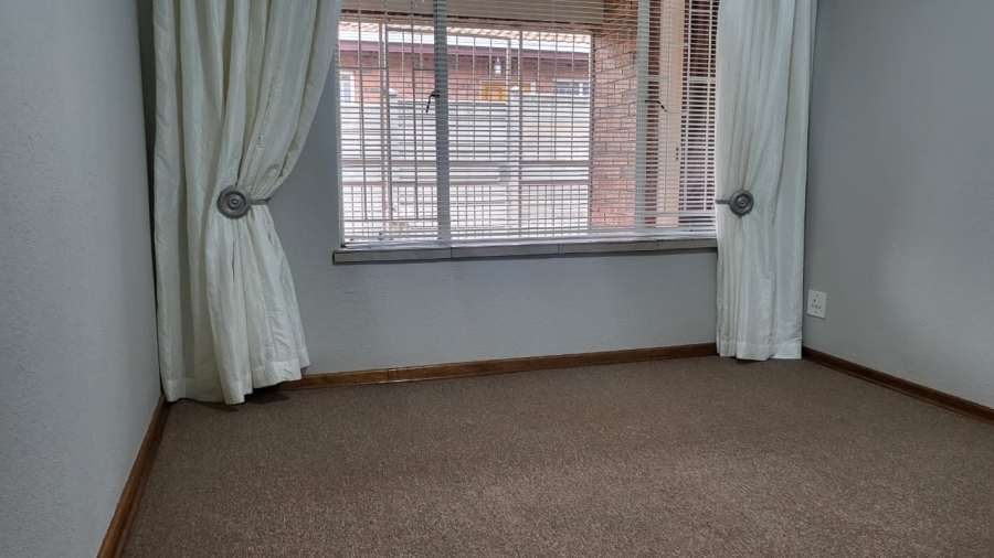 3 Bedroom Property for Sale in Mindalore Gauteng