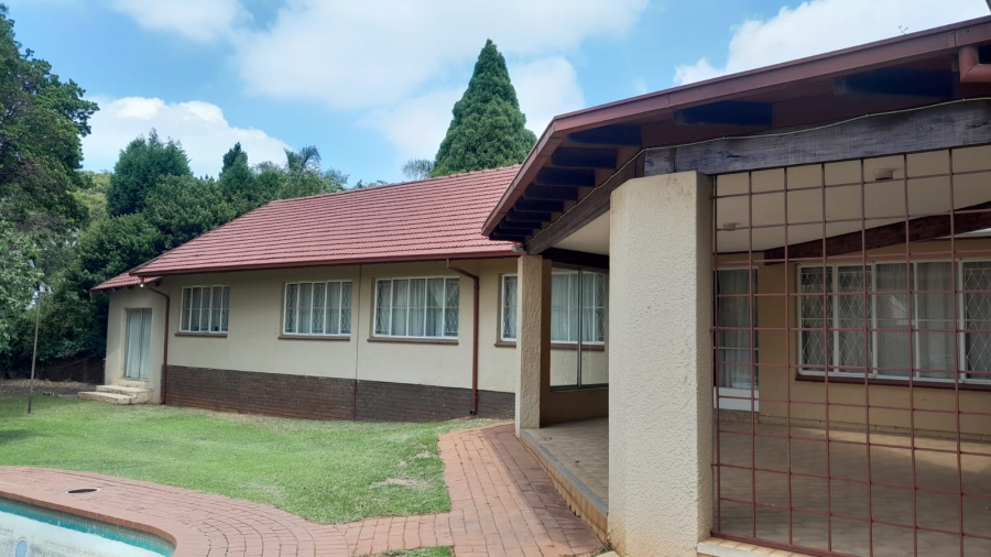 4 Bedroom Property for Sale in Constantia Kloof Gauteng