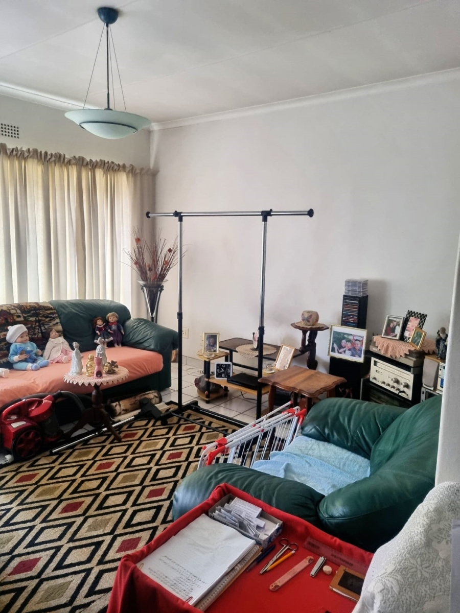 2 Bedroom Property for Sale in Horison Gauteng