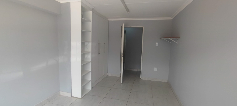 To Let 2 Bedroom Property for Rent in Eastleigh Gauteng