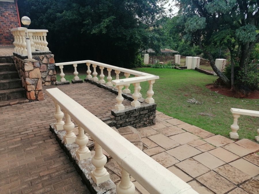 4 Bedroom Property for Sale in Rant En Dal Gauteng