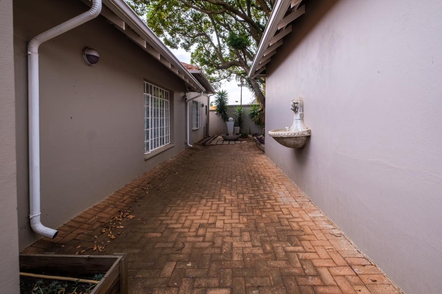 4 Bedroom Property for Sale in Northcliff Gauteng