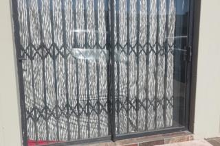 To Let commercial Property for Rent in Monument Gauteng