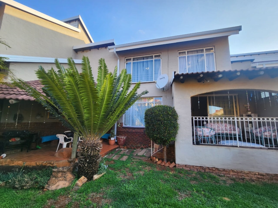 3 Bedroom Property for Sale in Wonderboom Gauteng