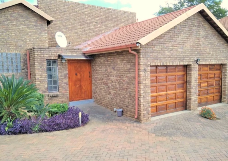 To Let 2 Bedroom Property for Rent in Newlands Gauteng