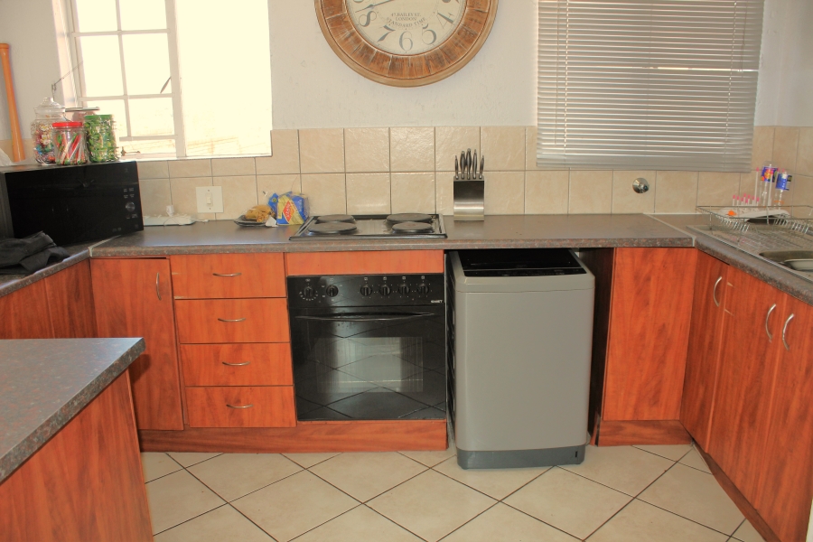 To Let 1 Bedroom Property for Rent in The Reeds Gauteng