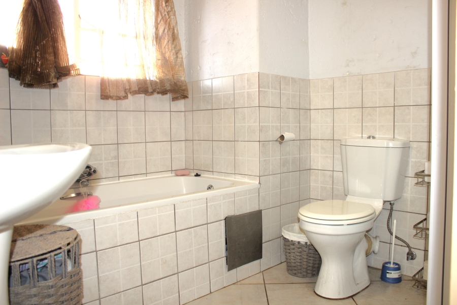 To Let 1 Bedroom Property for Rent in The Reeds Gauteng