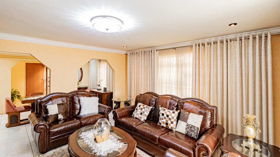 4 Bedroom Property for Sale in Alberante Gauteng