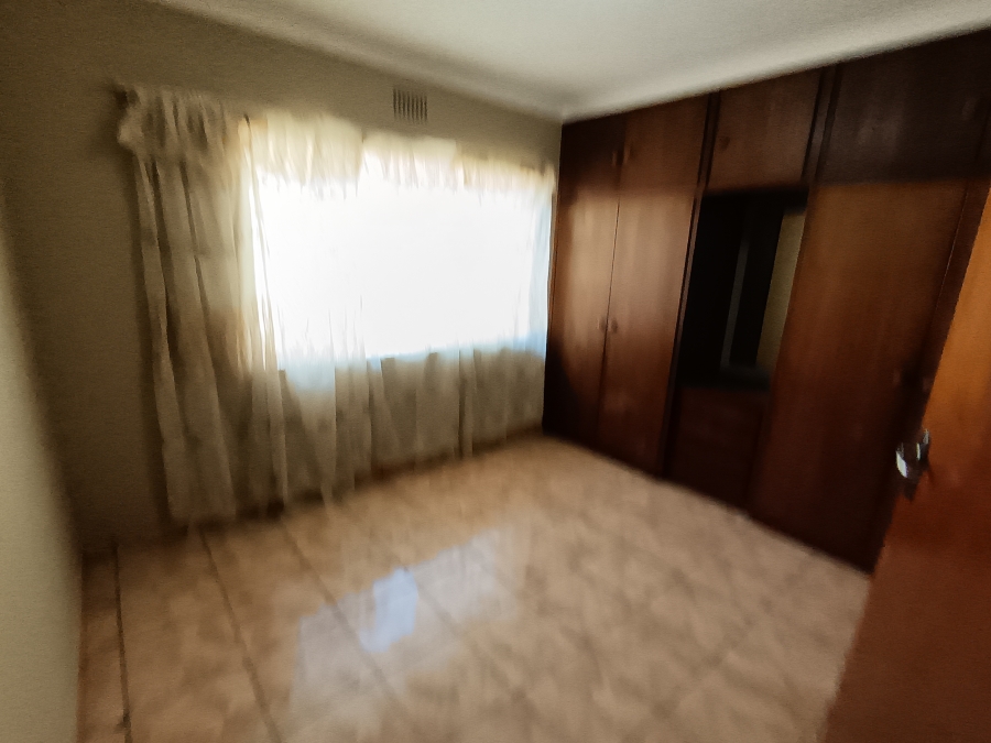 To Let 1 Bedroom Property for Rent in Isando Gauteng