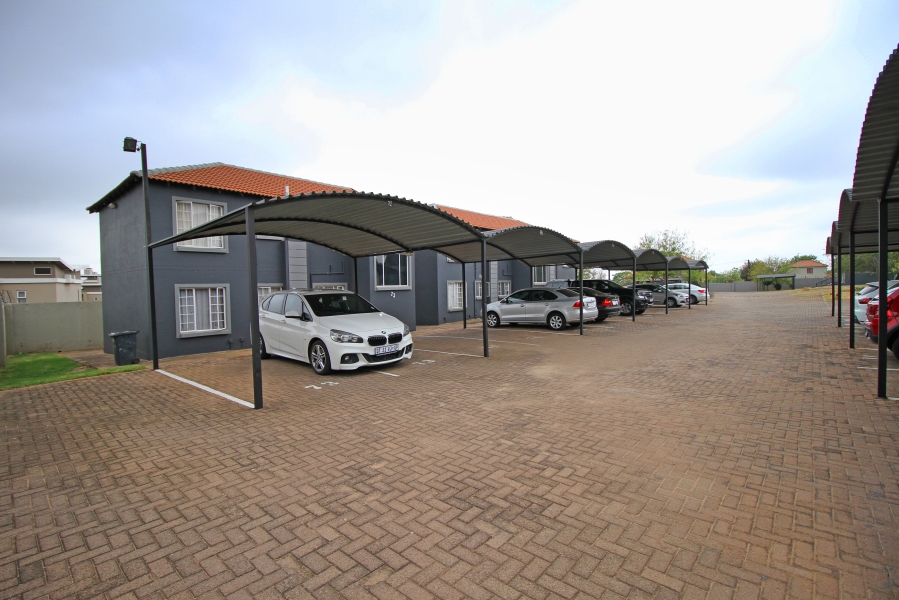 2 Bedroom Property for Sale in Northgate Gauteng