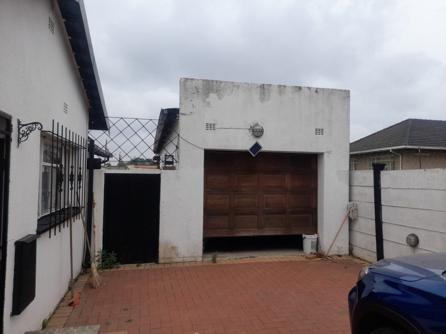 3 Bedroom Property for Sale in Roseacre Gauteng