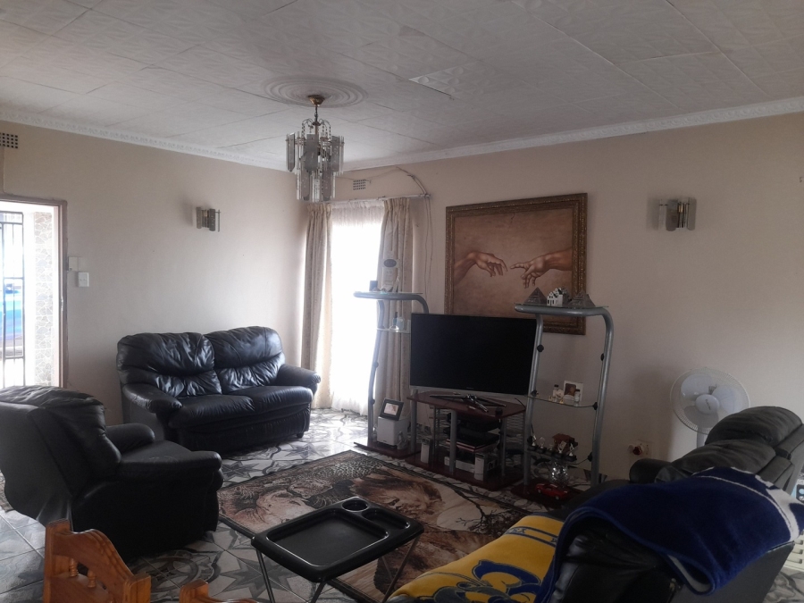 3 Bedroom Property for Sale in Roseacre Gauteng