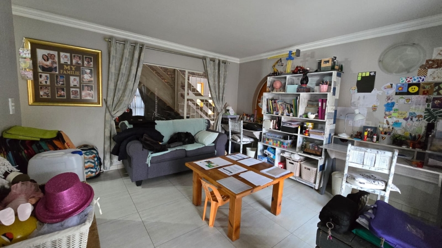 3 Bedroom Property for Sale in Petersfield Gauteng