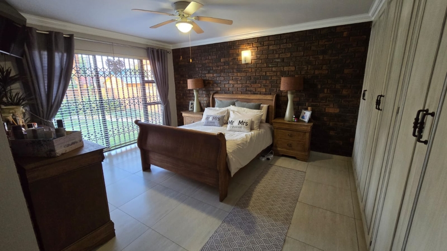 3 Bedroom Property for Sale in Petersfield Gauteng