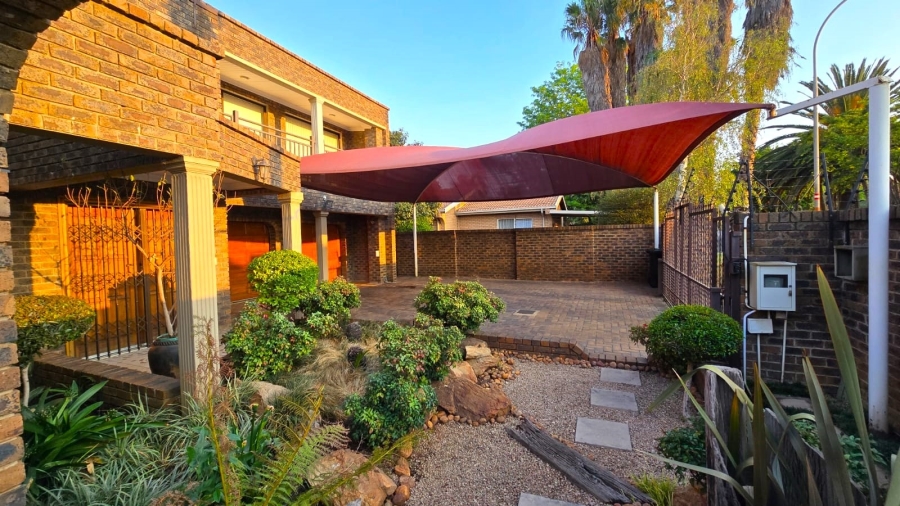 3 Bedroom Property for Sale in Petersfield Gauteng