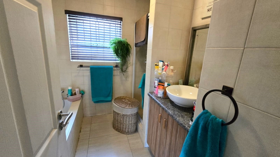 3 Bedroom Property for Sale in Petersfield Gauteng