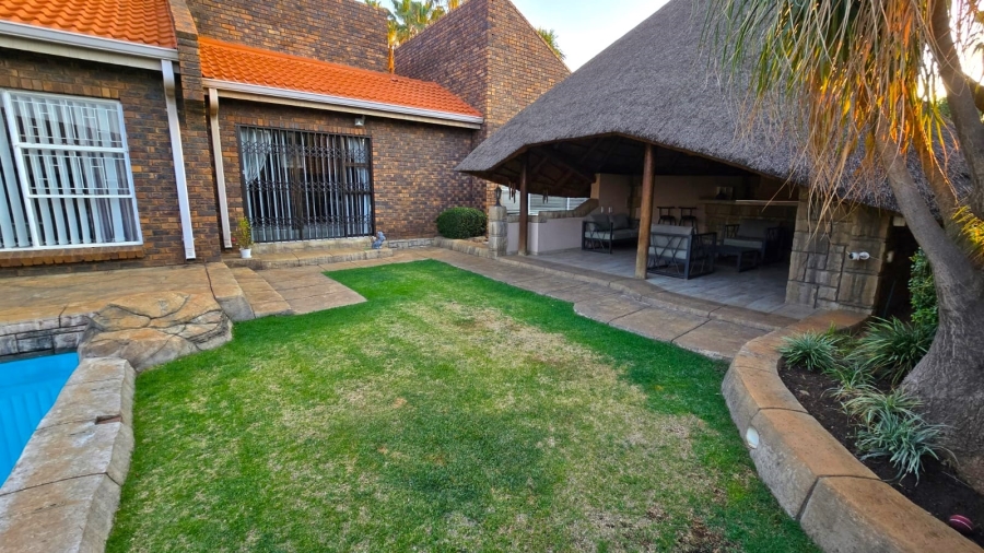 3 Bedroom Property for Sale in Petersfield Gauteng