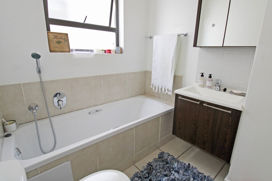 2 Bedroom Property for Sale in Bryanston Gauteng