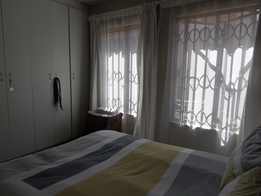 2 Bedroom Property for Sale in Vorna Valley Gauteng