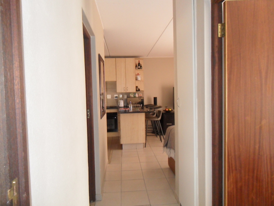 2 Bedroom Property for Sale in Vorna Valley Gauteng