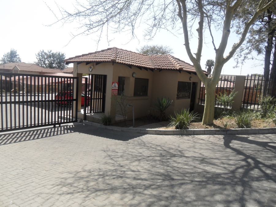 2 Bedroom Property for Sale in Vorna Valley Gauteng