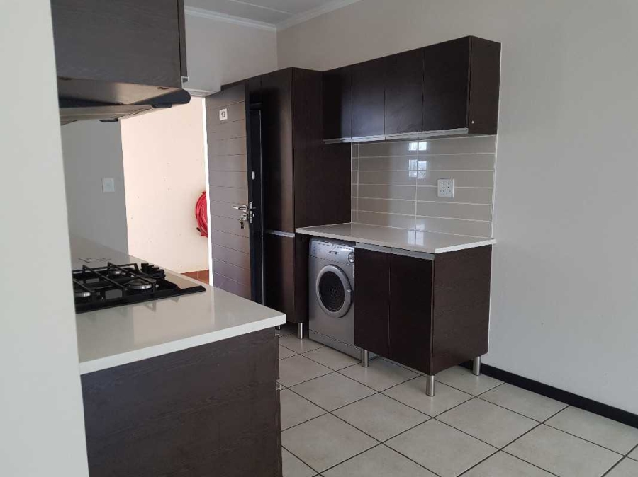 2 Bedroom Property for Sale in Greenstone Gate Gauteng