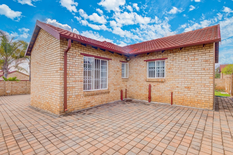 3 Bedroom Property for Sale in Kyalami Hills Gauteng