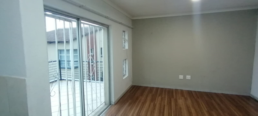 1 Bedroom Property for Sale in Willowbrook Gauteng