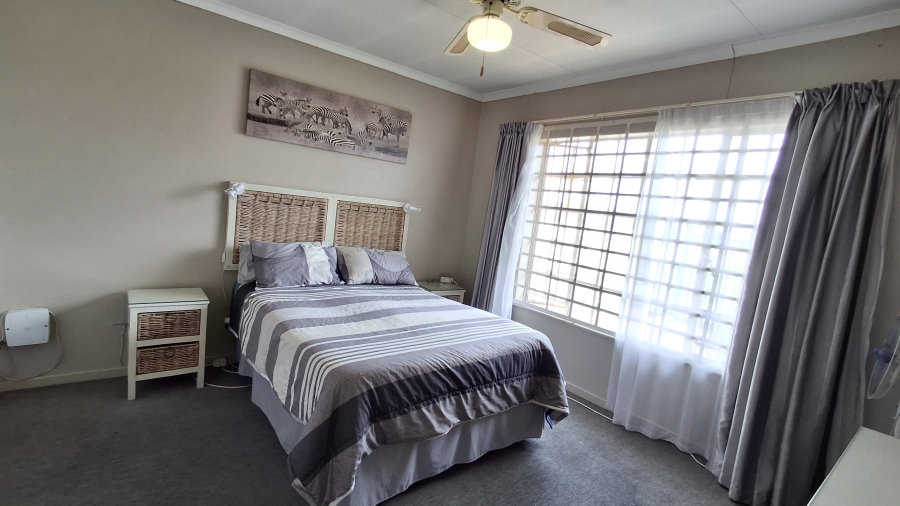 2 Bedroom Property for Sale in Doornpoort Gauteng