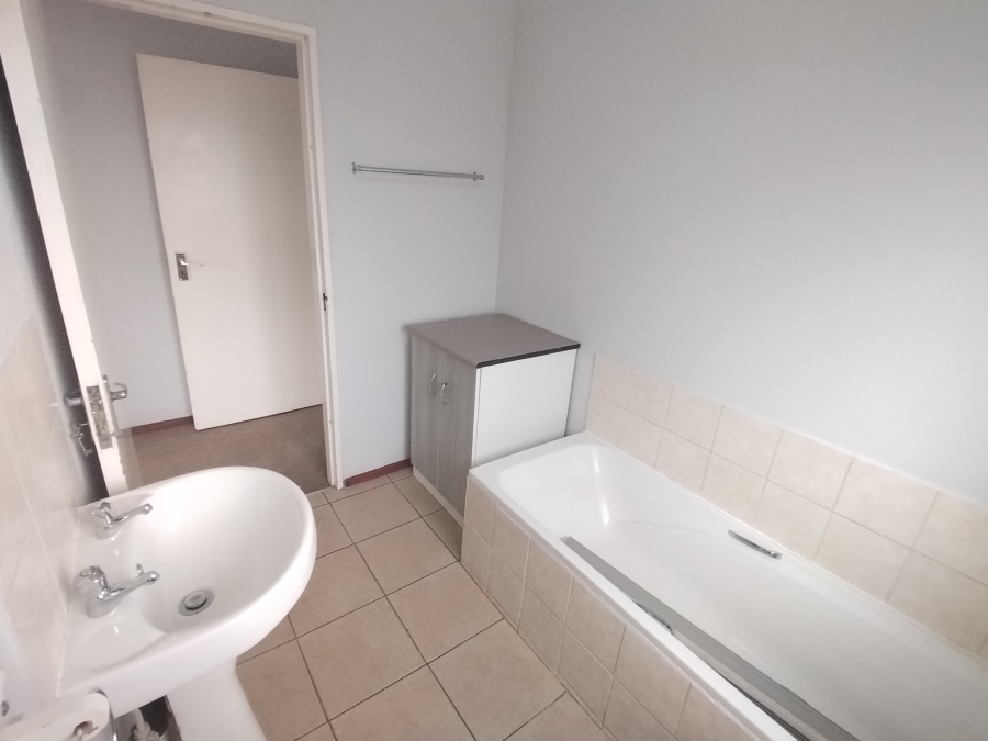 To Let 3 Bedroom Property for Rent in Cosmo City Gauteng