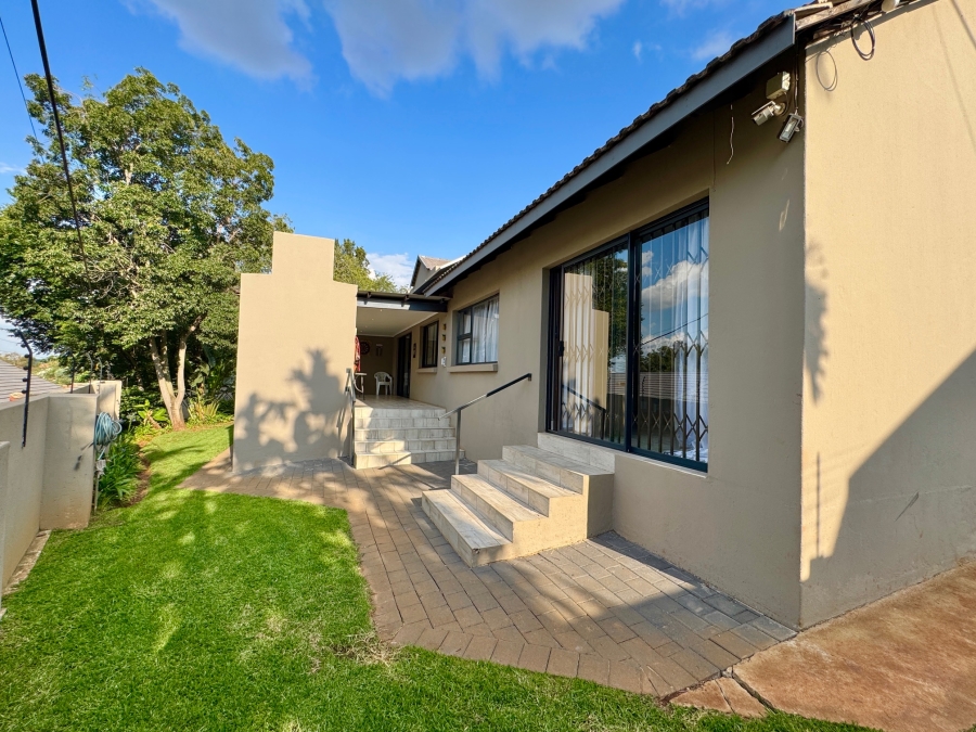 3 Bedroom Property for Sale in Waterkloof Glen Gauteng