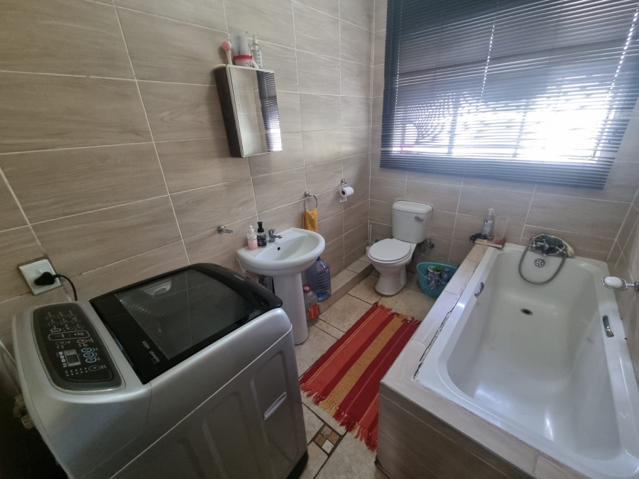 3 Bedroom Property for Sale in South Hills Gauteng