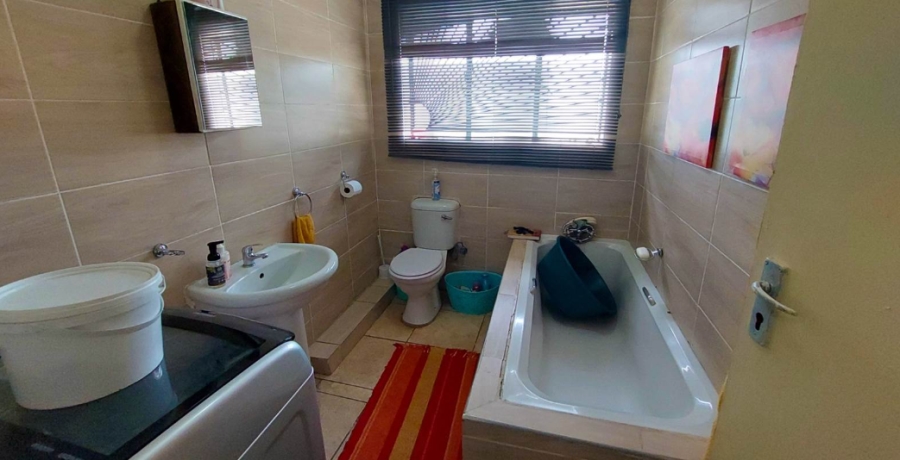 3 Bedroom Property for Sale in South Hills Gauteng