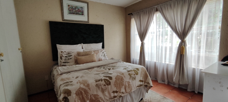 2 Bedroom Property for Sale in Vorna Valley Gauteng