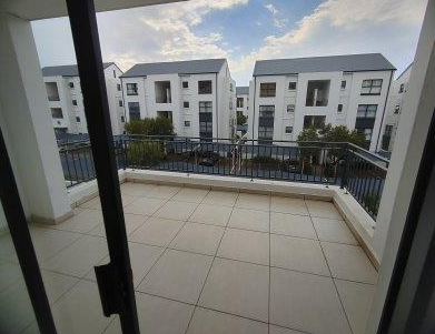 To Let 2 Bedroom Property for Rent in Greenstone Hill Gauteng