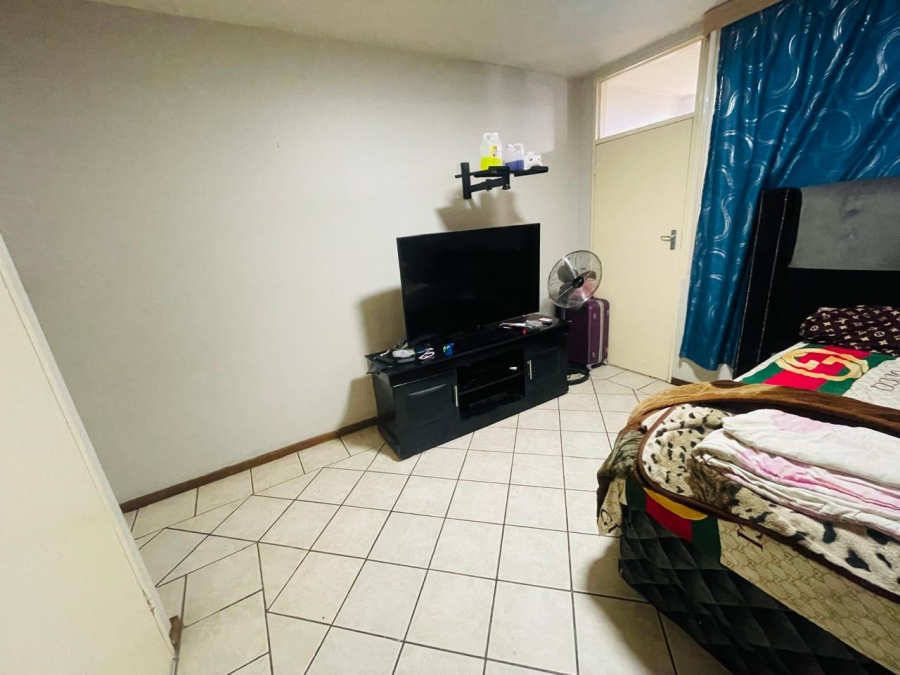 2 Bedroom Property for Sale in Gezina Gauteng